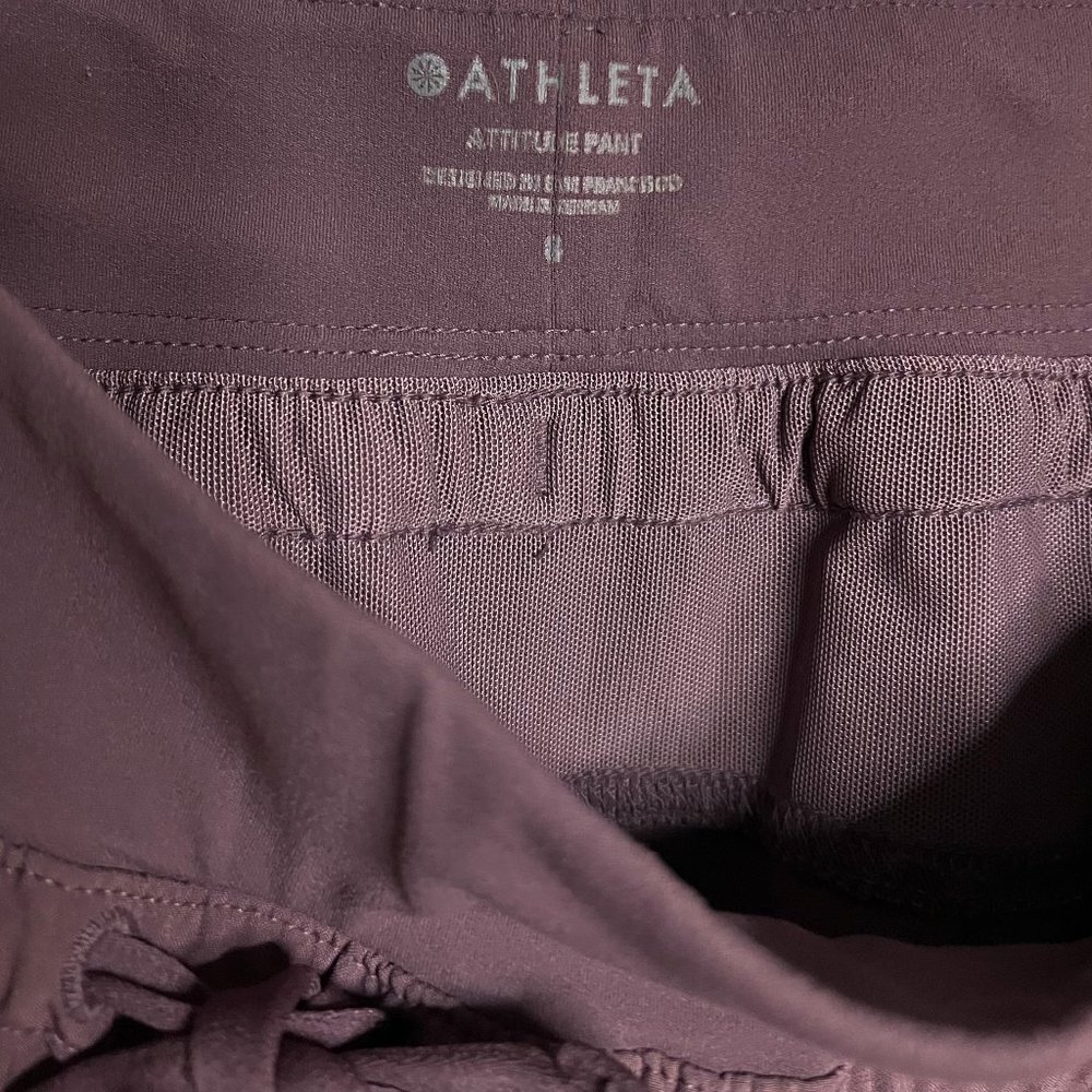 Athleta Women's Attitude Pant ruched Leg Joggers Size 8 in Light Purple - Picture 6 of 7